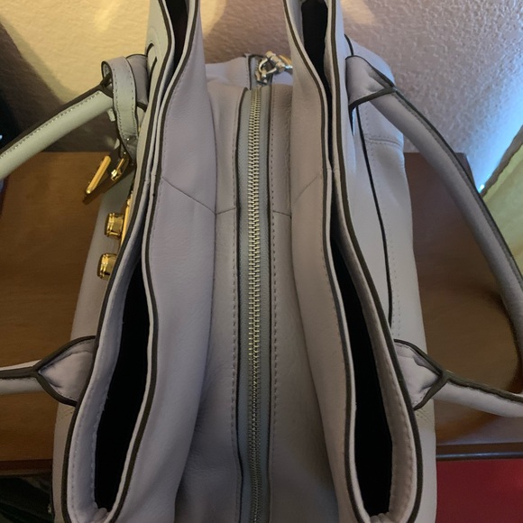 B. Makowsky leather purse/sarchel - Picture 8 of 8